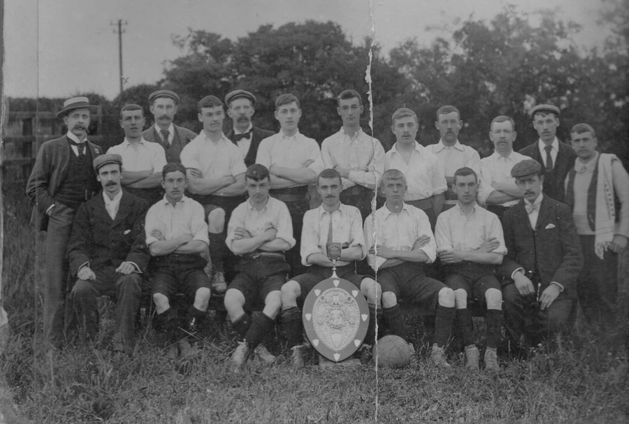 St Albans Amateurs 1900 01 with Mid Herts League championship shield